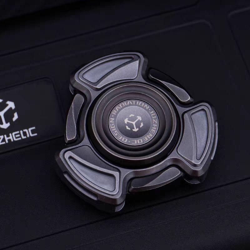 Auto-Deploy Blade Fidget Spinner - Radiation EDC Toy