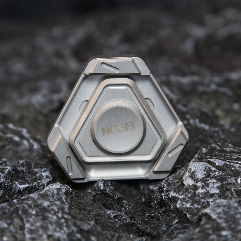 Gyro Heart Interactive Magnetic Metal Fidget Spinner - R188 Bearings with Zinc Alloy & Stainless Steel Options