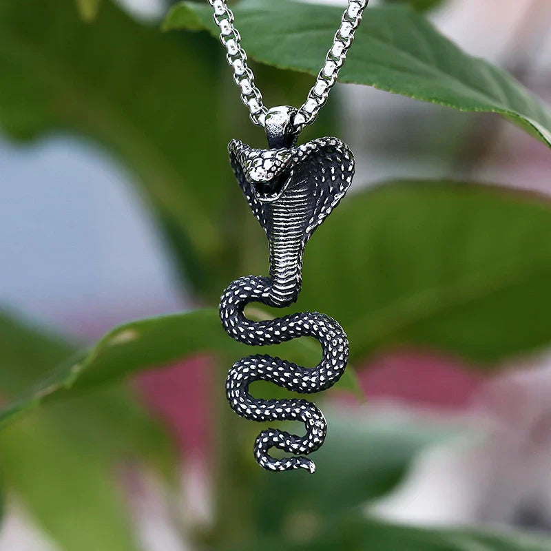 Gothic Snake Necklace – 3D Cobra Pendant Punk Stainless Steel Box Chain