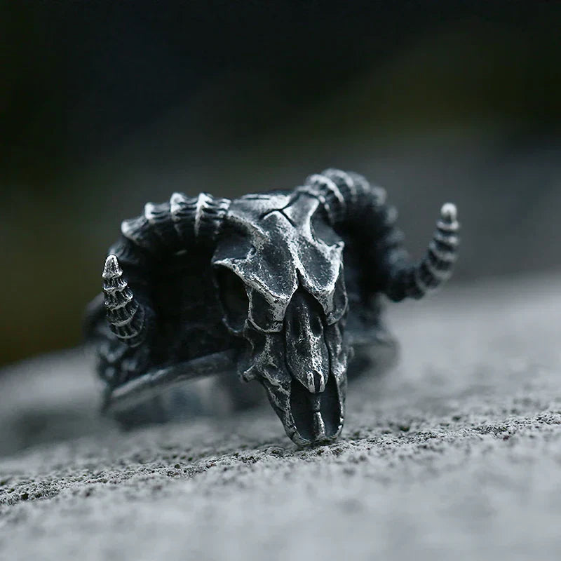 Skull Ring – Gothic Ram Horn Punk Vintage Animal Totem Dark Statement