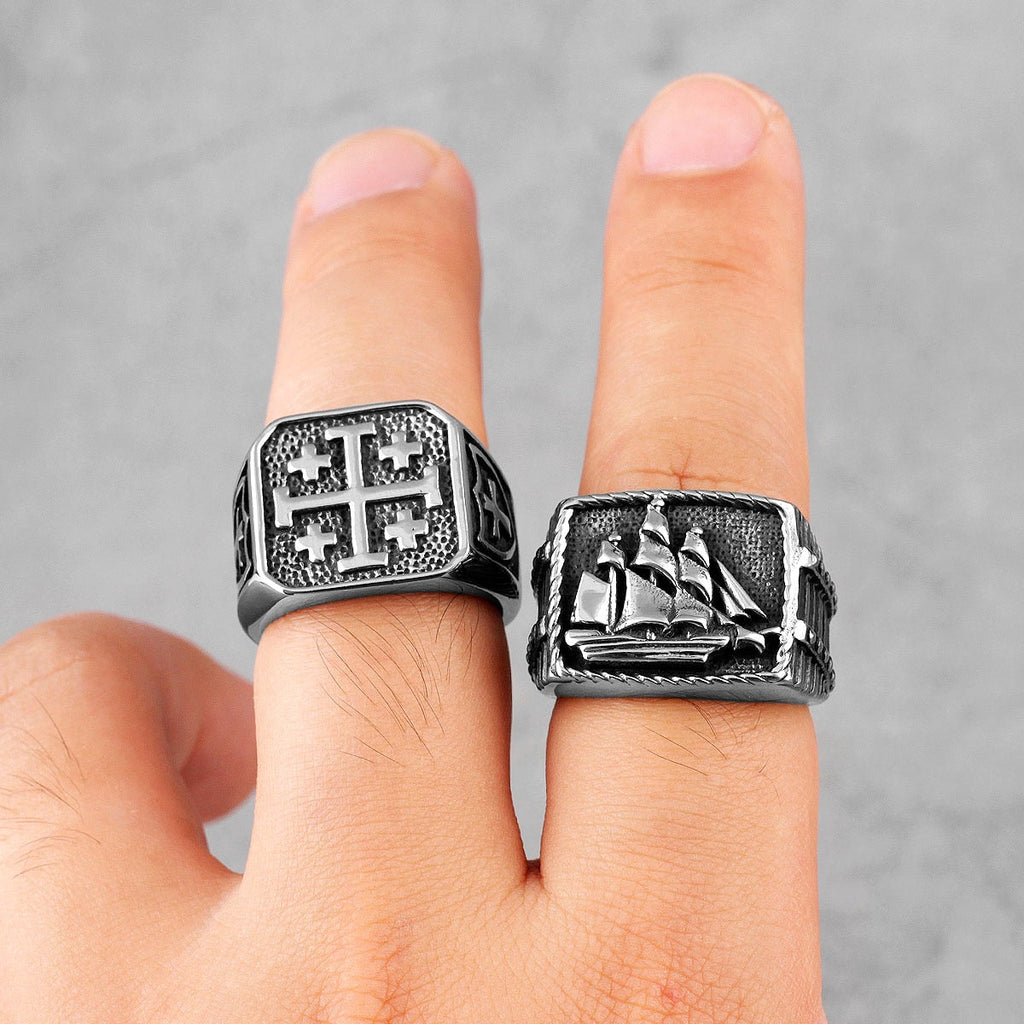 Statement Ring – Starboard Smooth Sailing Gothic Punk Biker