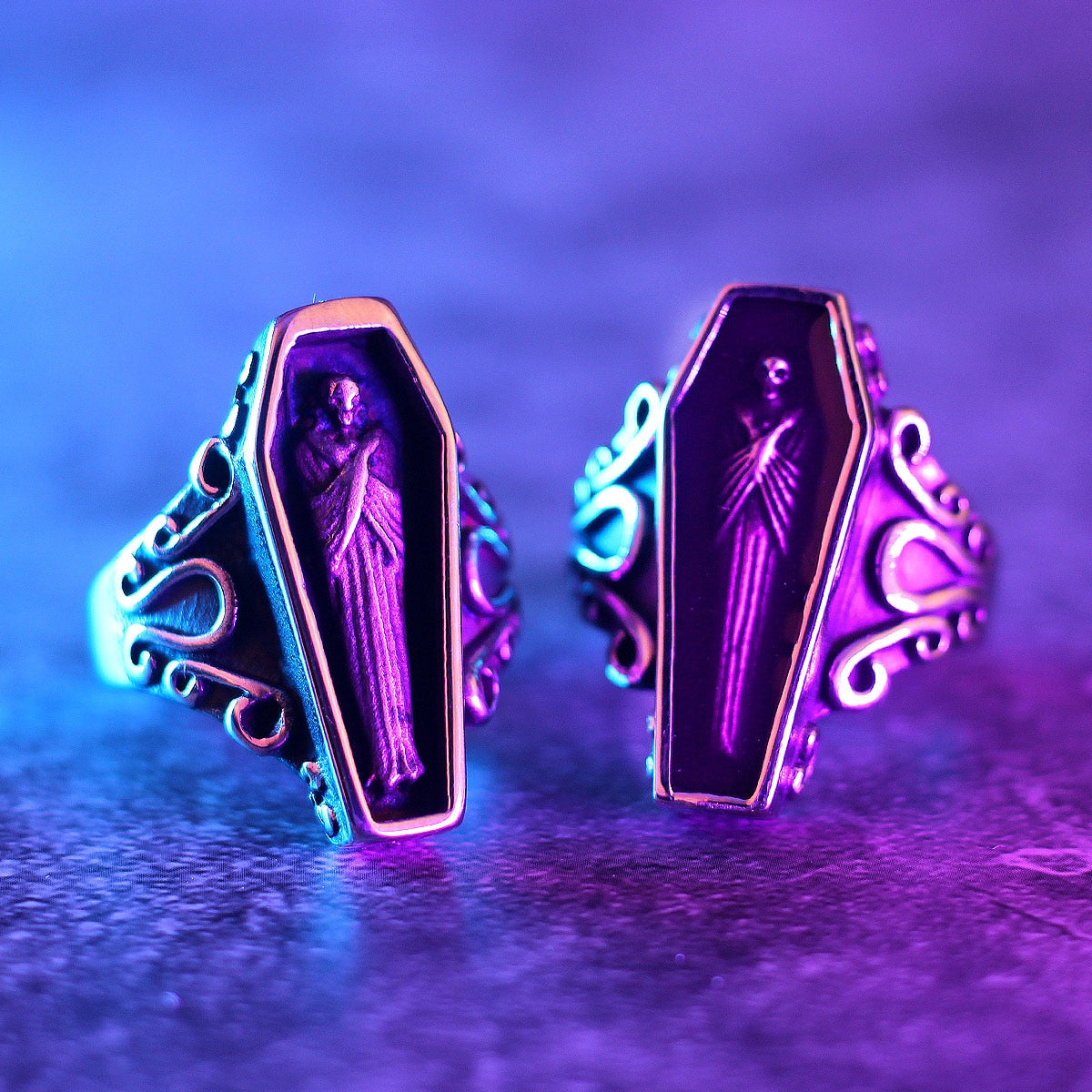 Gothic Ring – Vampire Coffin Skull Punk