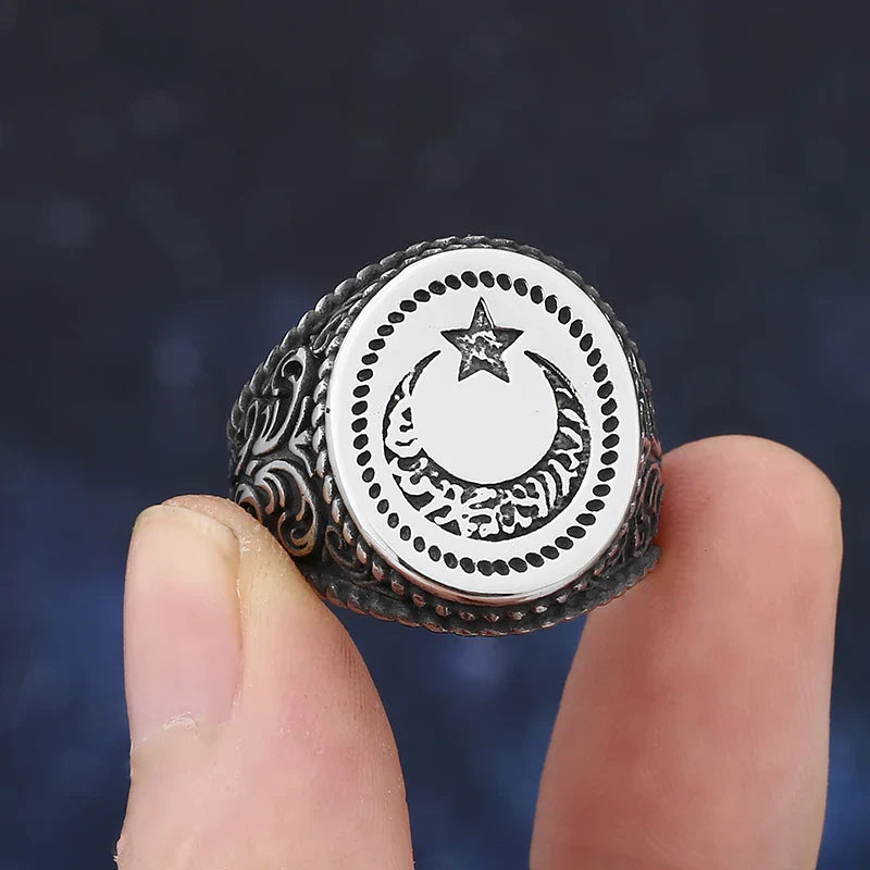 Gothic Statement Ring – Moon with Nightfall Eclipse Star Punk Celestial detail image - detail view 4